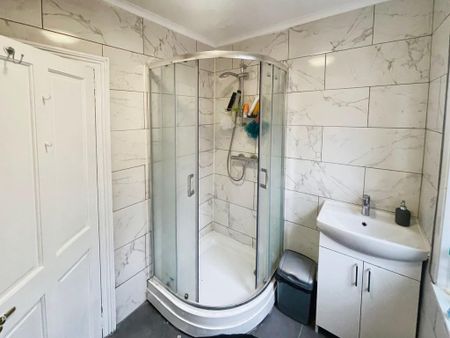 1 bedroom barn conversion to rent - Photo 4