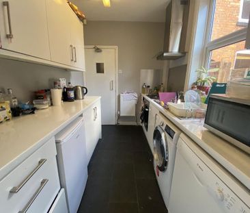 5 bedroom house share to rent - Photo 5