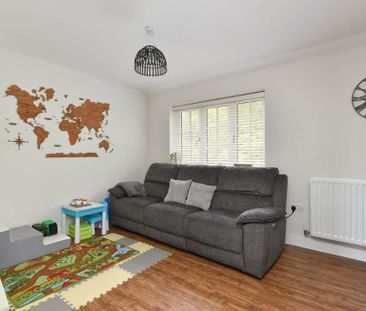 2 bedroom semi-detached house to rent - Photo 6