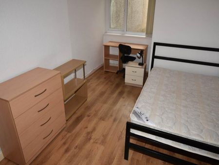 5 bedroom house to rent - Photo 2