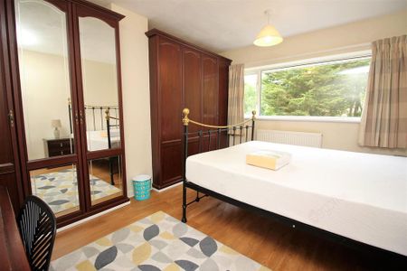 4 bedroom terraced house to rent - Photo 5