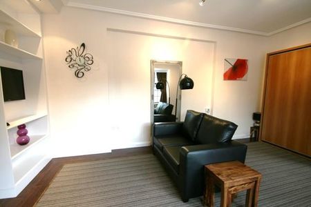 Studio to rent - Photo 3