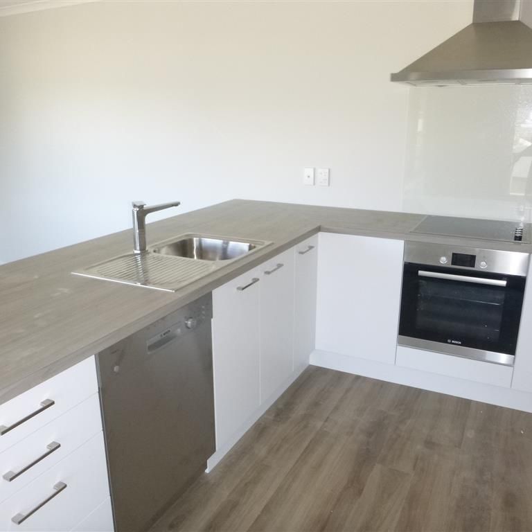 WAINUIOMATA LIVING - Photo 1