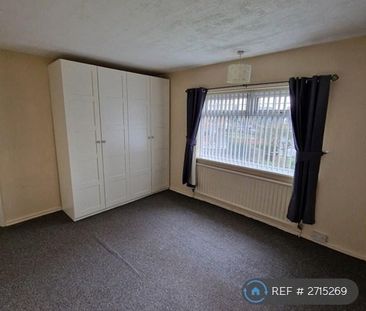 3 bedroom semi-detached house to rent - Photo 6