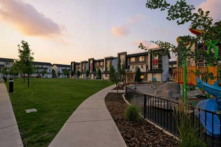 Quiet & Contemporary 3 Bed Townhouse | Close To Cross Iron Mall. Garage & A/C Included - Photo 3