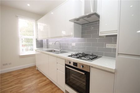 First Avenue, London, W3 7JR - Photo 5