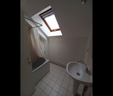 Location Maison 2 pièces 52 m² Pouligny-Notre-Dame - Photo 5