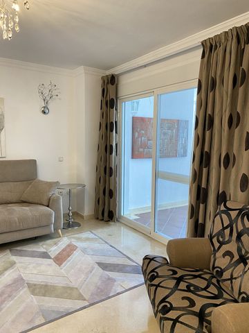 Middle Floor Apartment in Puerto Banús - Photo 5