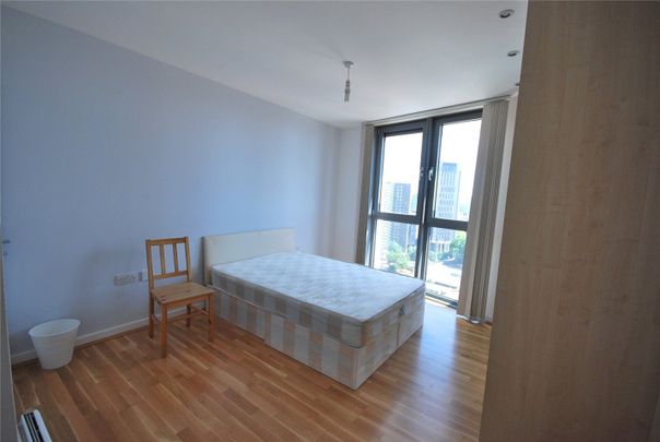 2 Bed Penthouse, Icona Point, E15 - Photo 1