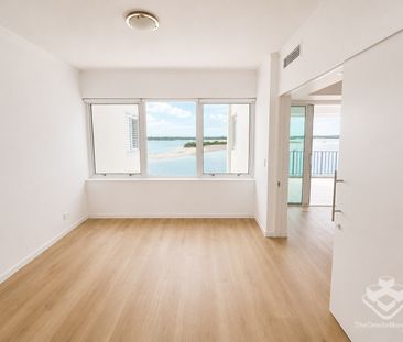 Stunning High Level Apartment with Broadwater Views, True Resort-St... - Photo 3