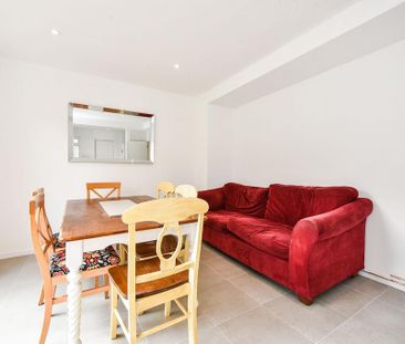 6 bedroom semi-detached house to rent - Photo 1