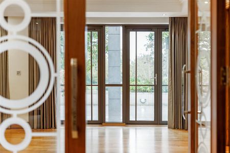 4 bedroom flat to rent - Photo 5