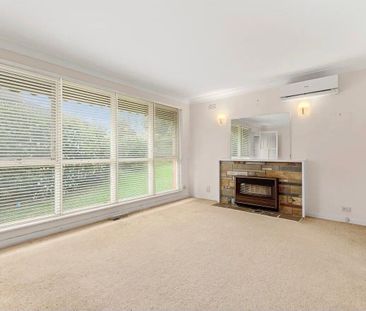 Bulleen - Photo 1