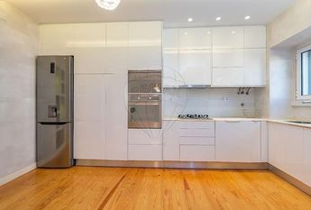 Apartamento T3 em Lisboa