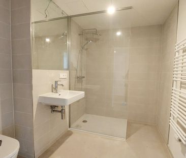 Exklusiver Erstbezug mit Rooftop Spa – Tower Homes im V22 - Foto 2