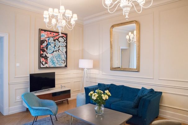 Niepowtarzalny apartament w zabytkowej kamienicy. - Photo 1