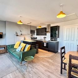 Lausanne Terrace, St. Johns Road, Margate, CT9 1LX, Kent - Photo 2