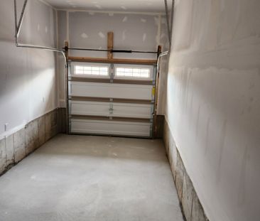 For Lease - 46 Forestwalk Street, Kitchener, Ontario - Photo 5