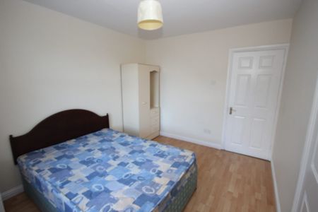 Apartment 11, Fortwell Court, Letterkenny, Co. Donegal, F92 WP77 - Photo 4