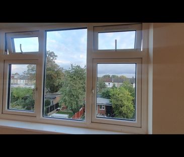 Room in a Shared House, Auckland Road, IG1 - Photo 6