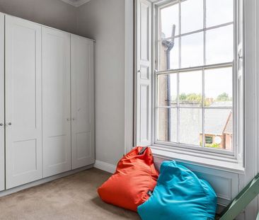 6 Kenilworth Square, - Photo 6