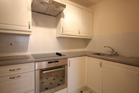 2 bedroom apartment to rent - Photo 4