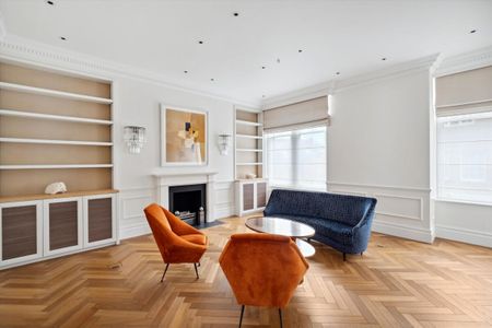 A superb apartment located on Kensington Court Gardens, W8. - Photo 3