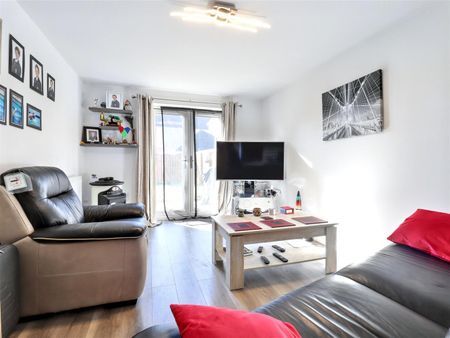 3 Bedroom House to let - Photo 2