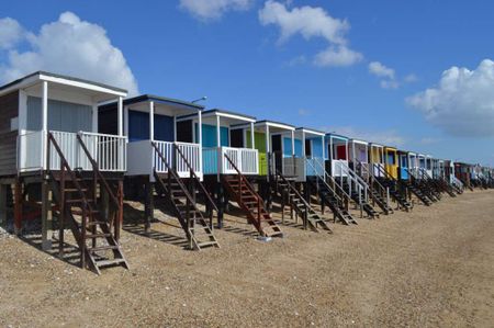 Eastern Esplanade, Southend On Sea THORPE BAY - Photo 3