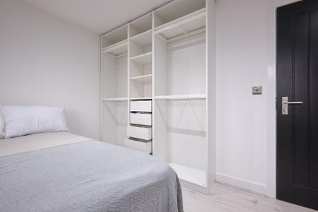 6 bedroom house to rent - Photo 2