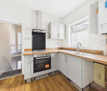 1 bedroom flat to rent - Photo 5