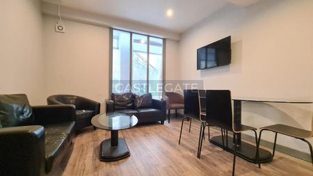 3 bedroom flat share to rent - Photo 2