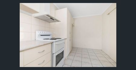 Modern 2‑Bedroom Unit in Prime Bentleigh East Location - Photo 4