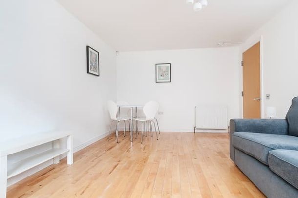 1616L Burgess Street, Edinburgh, EH6 6RD - Photo 1