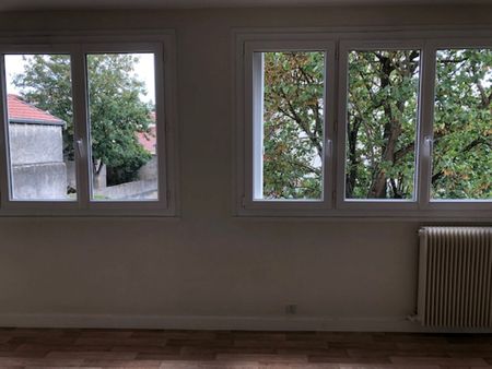 Location Appartement 1 pièce 28m² - Photo 4