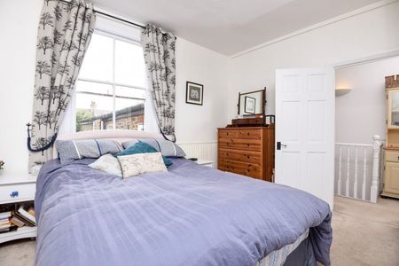 2 Bed Flat, Balham, SW12 - Photo 4