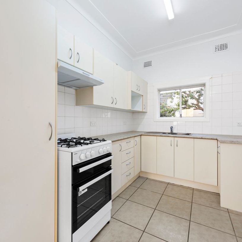 29 Essilia Street, Collaroy Plateau, NSW 2097 - Photo 1