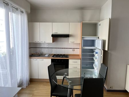 Location Appartement 1 pièce 25m² - Photo 3