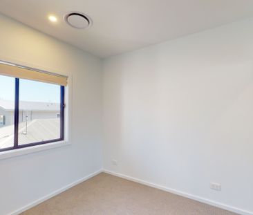 2/2 Henry Street, Adamstown NSW 2289 - Photo 3