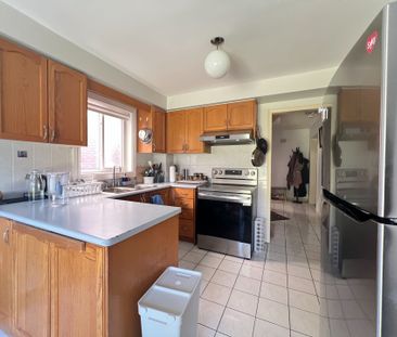 For Lease - 2541 Scarth Court, Mississauga, Ontario - Photo 5