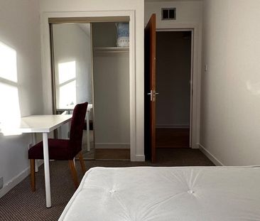 3 Bed Flat, Beltane Street, G3 - Photo 3