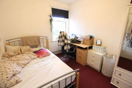 5 bedroom terraced house to rent - Photo 3