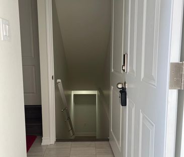 For Lease - 157 Mcmichael Avenue Unit# Basement, Vaughan, Ontario - Photo 3