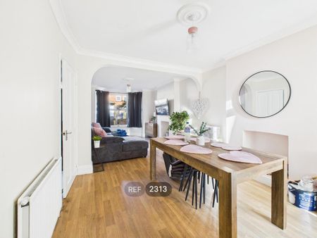 3 bedroom property to rent - Photo 5