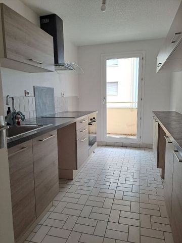 Location Appartement 3 pièces 66m² - Photo 4
