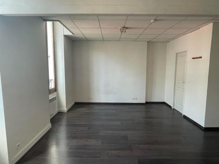 Location Appartement 1 pièce 31m² MONT DE MARSAN 40000 - Photo 2