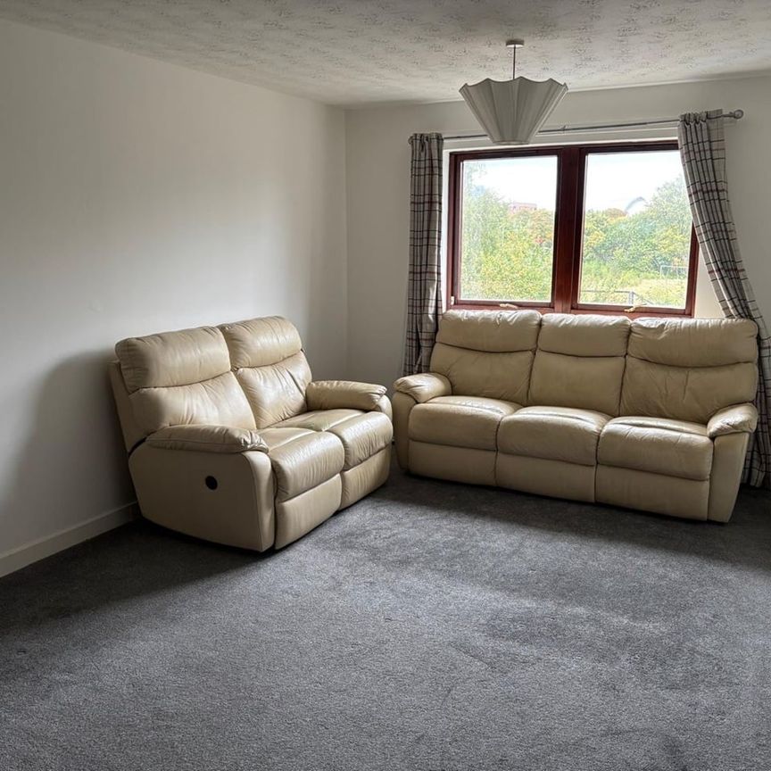 2 Bed Flat, Maclean Street, G51 - Photo 1