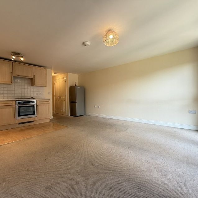 Marcus House, New North Road - Photo 1