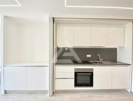 Location Appartement 4 pièces 78m² BEAUSOLEIL 06240 - Photo 4