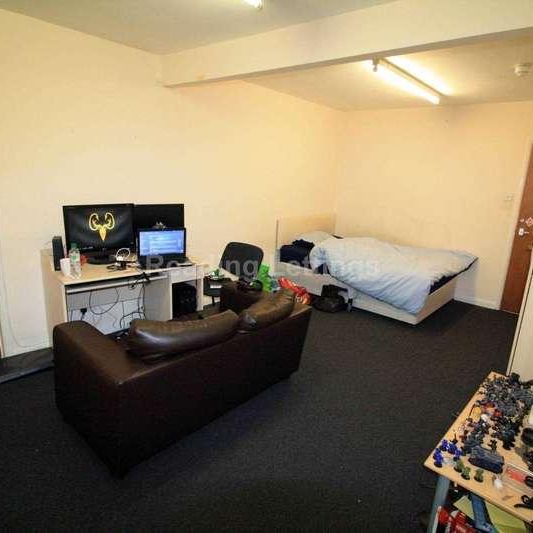 Wokingham Road - Most Bills Included, RG6 - Photo 1